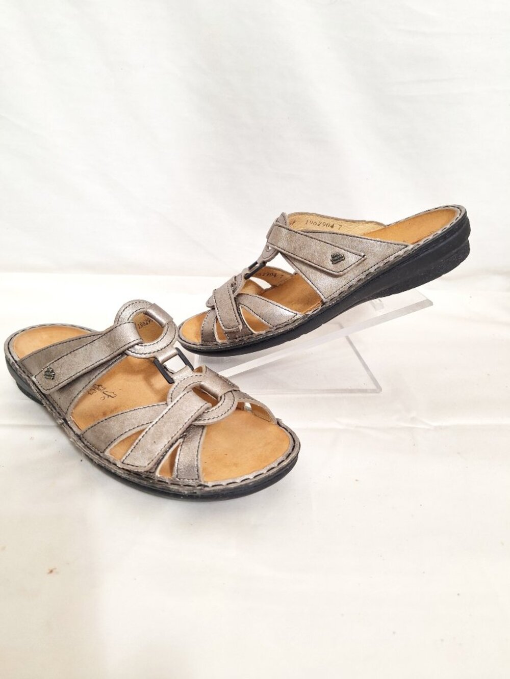 Finn Comfort Sandals Slides F 38 7-7.5  Leather Metallic Pewter